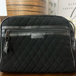 ￼ Vera Bradley Quilted Crossbody Purse Two outer zippers extra pocket